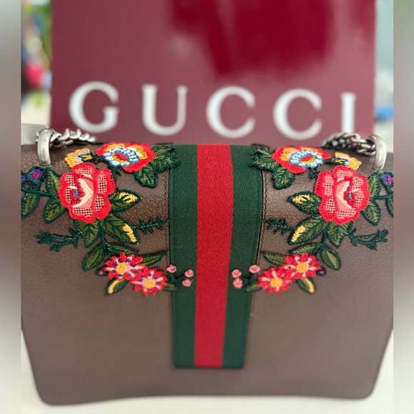 GUCCI Calfskin Web Owl Embroidered Medium Dionysus Shoulder Bag New Acero ~ NWT - Picture 3 of 16